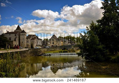 Nerac, ancient French town lying on both sides of the Baise River, tourist destination