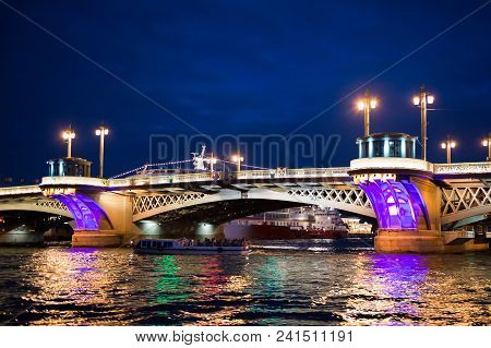 Night Shooting In The City Of St. Petersburg, Process Of Cultivation Of Bridges, A View From The Mot
