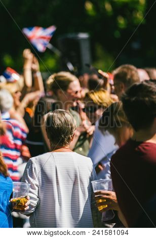 People Silhouettes At Long Walk Gardens During Royal Wedding Marriage Celebration Of Prince Harry, D