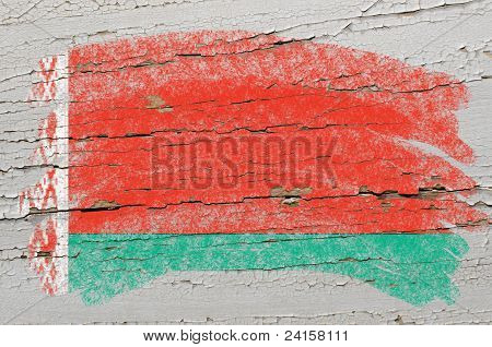 Bandeira da Bielorrússia no Grunge de textura de madeira pintada com giz