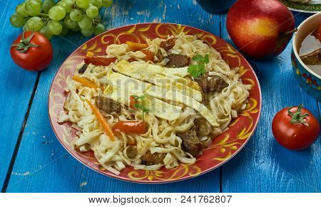 Uzbek Qovurma Lagmon