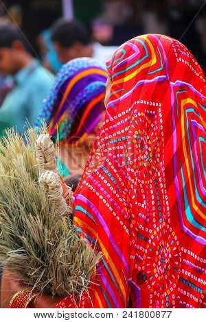Close View Of A Woman Wearing Sari At Kinari Bazaar In Agra, Uttar Pradesh, India. Agra Is One Of Th