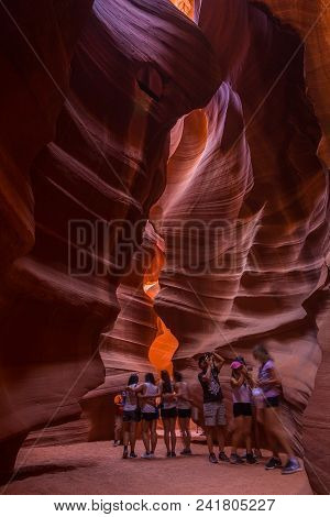 Upper Antelope Canyon, Page, Arizona, Usa- 03 September 2017: Tourists Visiting The Upper Antelope C