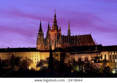Prager Burg am Abend