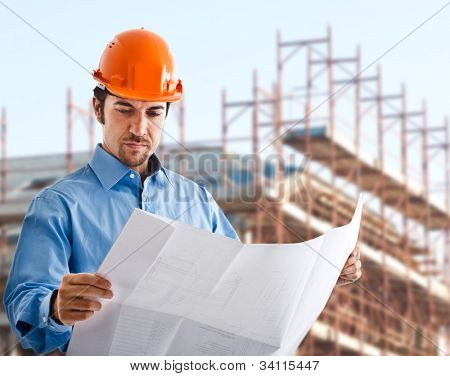Pohledný architekt čtení výkresu