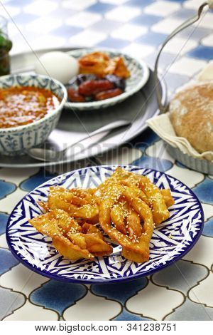 homemade chebakia, moroccan ramadan cookie