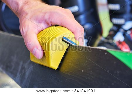 diamond stone ski tuning