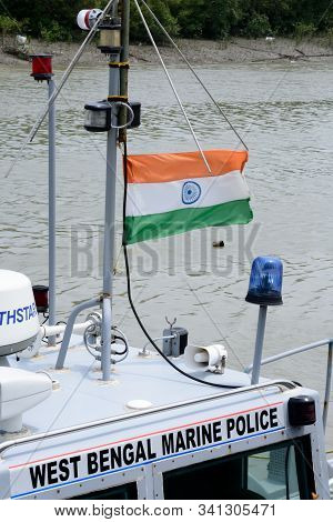 West Bengal Marine Police Vessel Loge On Gsl/grse Interceptor Boats, A Indian High Speed Patrol Boat