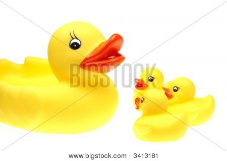 Patos plástico amarillo pequeño