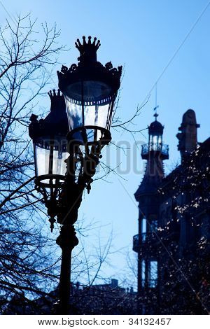 ทาลันยารัมบลาบาร์เซโลนาริมถนน backligth รูป