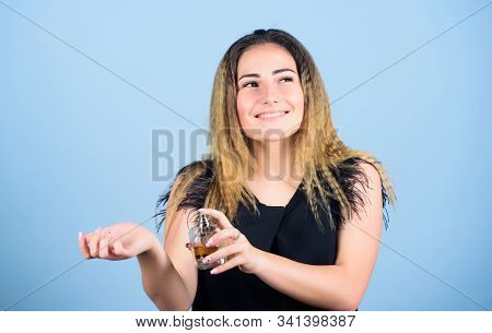 Pretty Woman With Bottle Perfume. Wearing Fragrance Is Easy. Pick Perfume. Cosmetics Shop. Beauty Pr