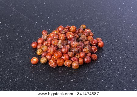 Handful Of Red Spicy Tiny Round Chile Tepin Peppers