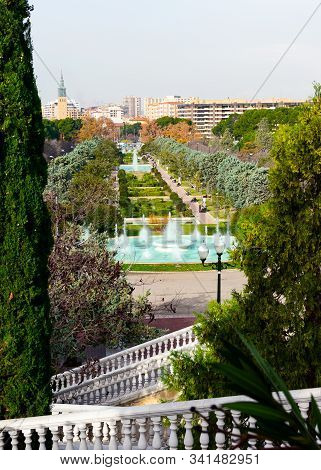 Parque Grande Or Jose Antonio Labordeta Park In Zaragoza, Spain