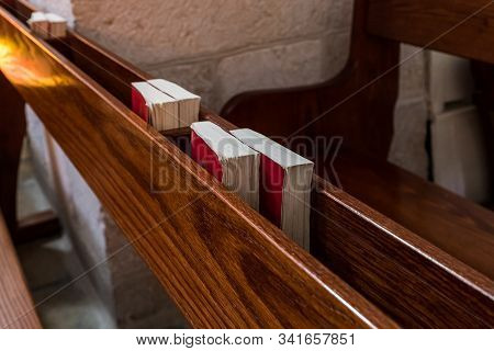 Jerusalem, Israel, December 28, 2018 : The Interior Of The St. Nicholas Church In Bay Jala - A Subur