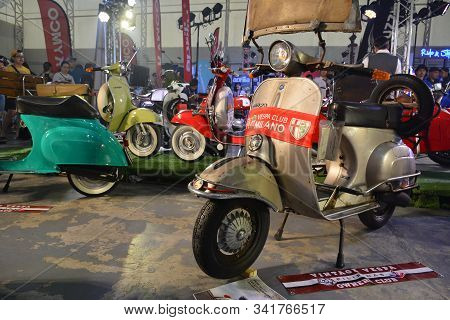 Pasig, Ph - Sept. 29: Vespa Motorcycle At Philippine Moto Heritage Weekend On September 29, 2019 In 
