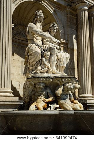 Vienna, Austria - June 3, 2019: Classical Statuary Of The Albrechtsbrunnen (albrechts Fountain) On T