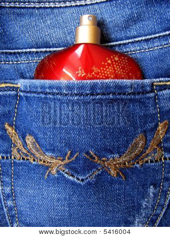 Profumo nella tasca dei Jeans