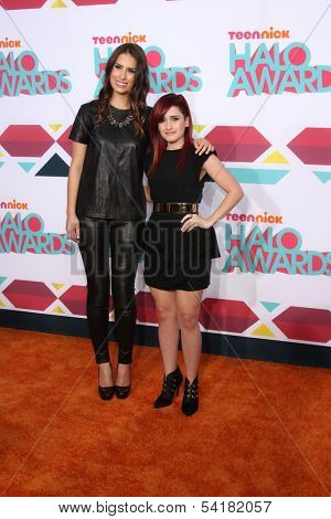 LOS ANGELES - NOV 17:  The Jane Doze, DJ, Claire Schlissel, Jen Mozenter at the TeenNick Halo Awards at Hollywood Palladium on November 17, 2013 in Los Angeles, CA