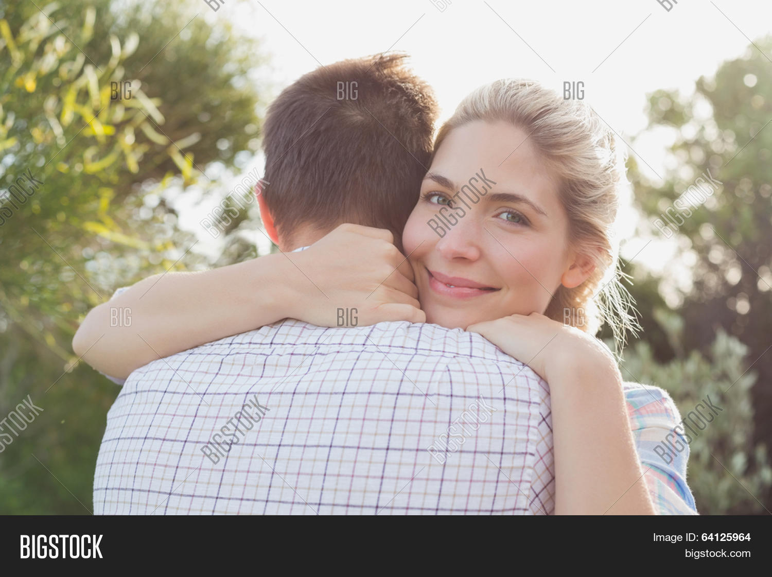 Уважение и привязанность. Уважение и привязанность. Уважение и привязанность. Счастье в руках. Гармоничные отношения в семье.