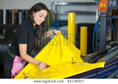Car Wrapping Specialists Straightening Vinyl Foil Or Film