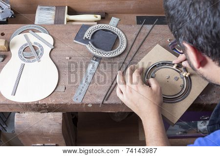Luthier And The Rosette