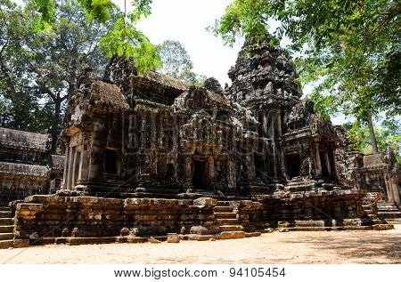 Thommanon, part of Khmer Angkor temple complex, popular among tourists ancient landmark and place of worship in Southeast Asia. Siem Reap, Cambodia.