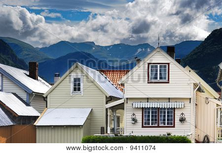 Vik-Norvegian Village