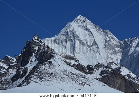 High Mountain Next To Cho Oyu