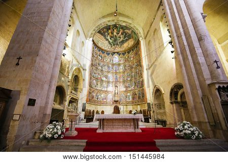 15Th Century Retable Of The Old Cathedral Of Salamanca