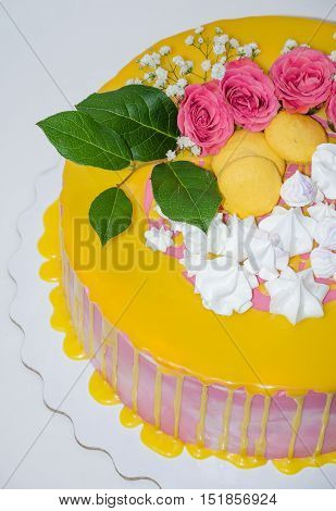 Vanilla Cream Cheese Cake With Roses And Macarons