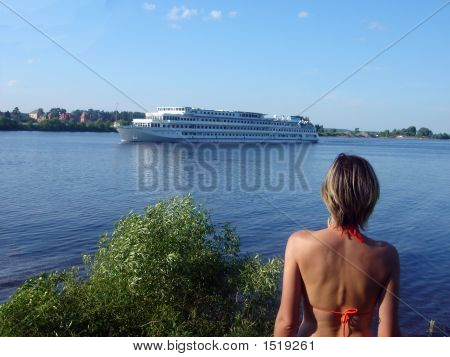 La nave del vapor de pasajeros