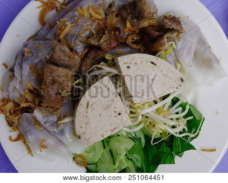 Sticky Rice With Pork And Vegetable (vietnamese Banh Uot) - Vietnamese Cuisine.