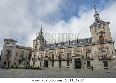 View Of Madrid Old Plaza De La Villa In The Old Town Of Madrid, Spain