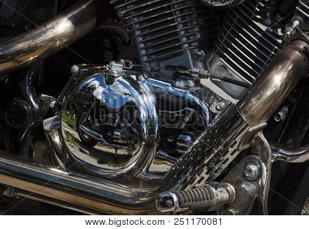 Tolyatti, Russia, June 25, 2005: Motorcycle Show Of Bikers. Shiny Chrome Motorcycle Engine Block Cho