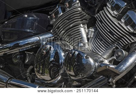 Tolyatti, Russia, June 25, 2005: Motorcycle Show Of Bikers. Shiny Chrome Motorcycle Engine Block Cho