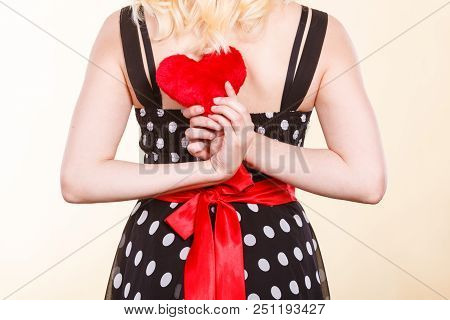 Valentine Day Gift, Proof Of Love, Romantic Present Concept. Woman In Retro Polka Dot Dress Holding 