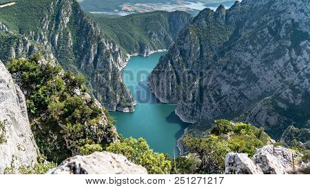 Sahinkaya Canyon In Vezirkopru District Of Samsun With Kizilirmak River And Lake,turkey.