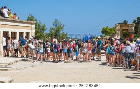 Greece, Crete, Heraklion - July 18, 2018: Knossos Ruins, Ceremonial And Political Centre Of The Tsar