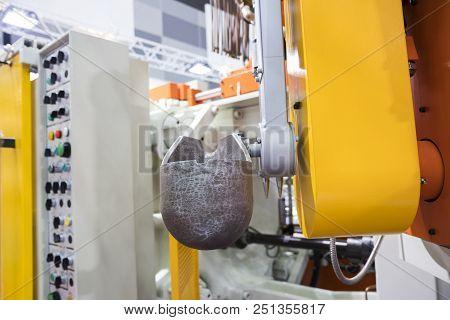 Detail Of Aluminum High Pressure Die Casting Machine ; Ladle