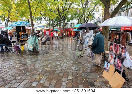 Paris, France - November 2017: Paris -  Open Air Artist Market At Tertre Square (place Du Tertre) In