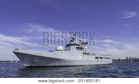 Sydney, Australia-october 4,2013 : Kdb Darulama (opv 08) Royal Brunei Navy Offshore Patrol Vessel An