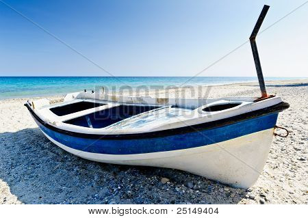 Farverige jolle, beach resort