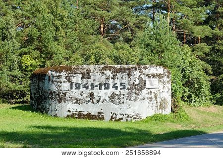 Saint-petersburg. Russia. 31.07 2018 Machine-gun Pillbox During World War Ii Leningrad Region