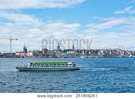 Boats For Sightseeing And Ferry For Long Distance Travel At Stadsgardskajen