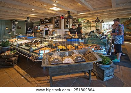 Nynas Rokeri Seafood Store