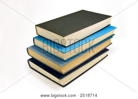 Mixte Books.A gros plan avec 4 livres sur la Table