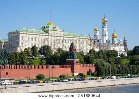 Moscow, Russia - August 1, 2018: Moscow Kremlin And Kremlevskaya Embankment. Kremlin Serves As Offic