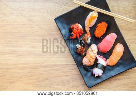 Nigiri Sushi Set With Salmon, Grouper, Eel, Tuna And Prawn