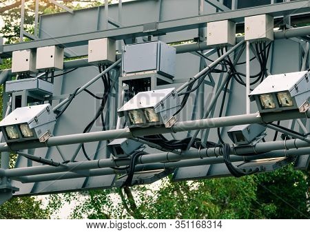 Electronic Road Pricing (erp) Or Electronic Toll Collection In Singapore To Manage Traffic By Way Of