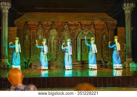 Phan Rang Town, Ninh Thuan Province, Vietnam - 14 January, 2020: The Cham Girls Perform An Apsara Tr